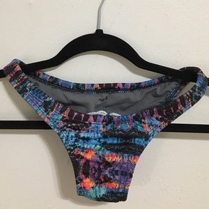 Jolyn Bottom